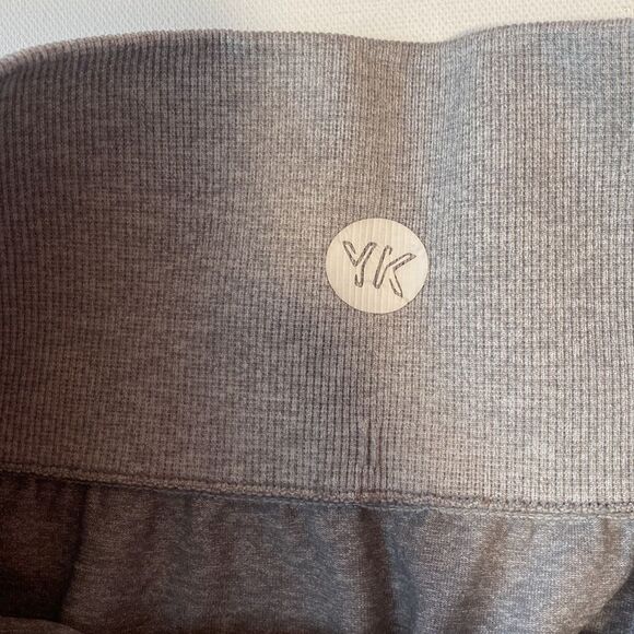 YK Grey Seamless Leggings - Picture 3 of 4